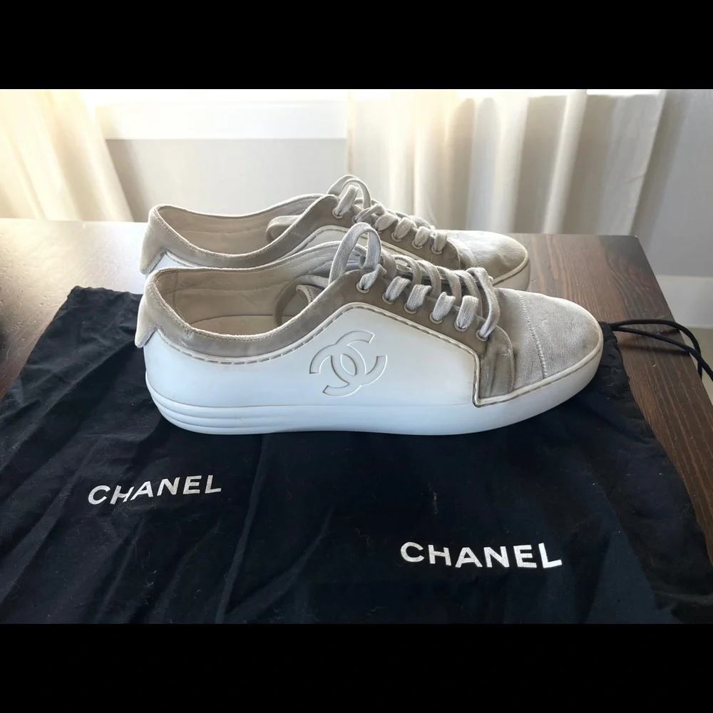 Chanel size 40 (US10) sneakers - Picture 6 of 6